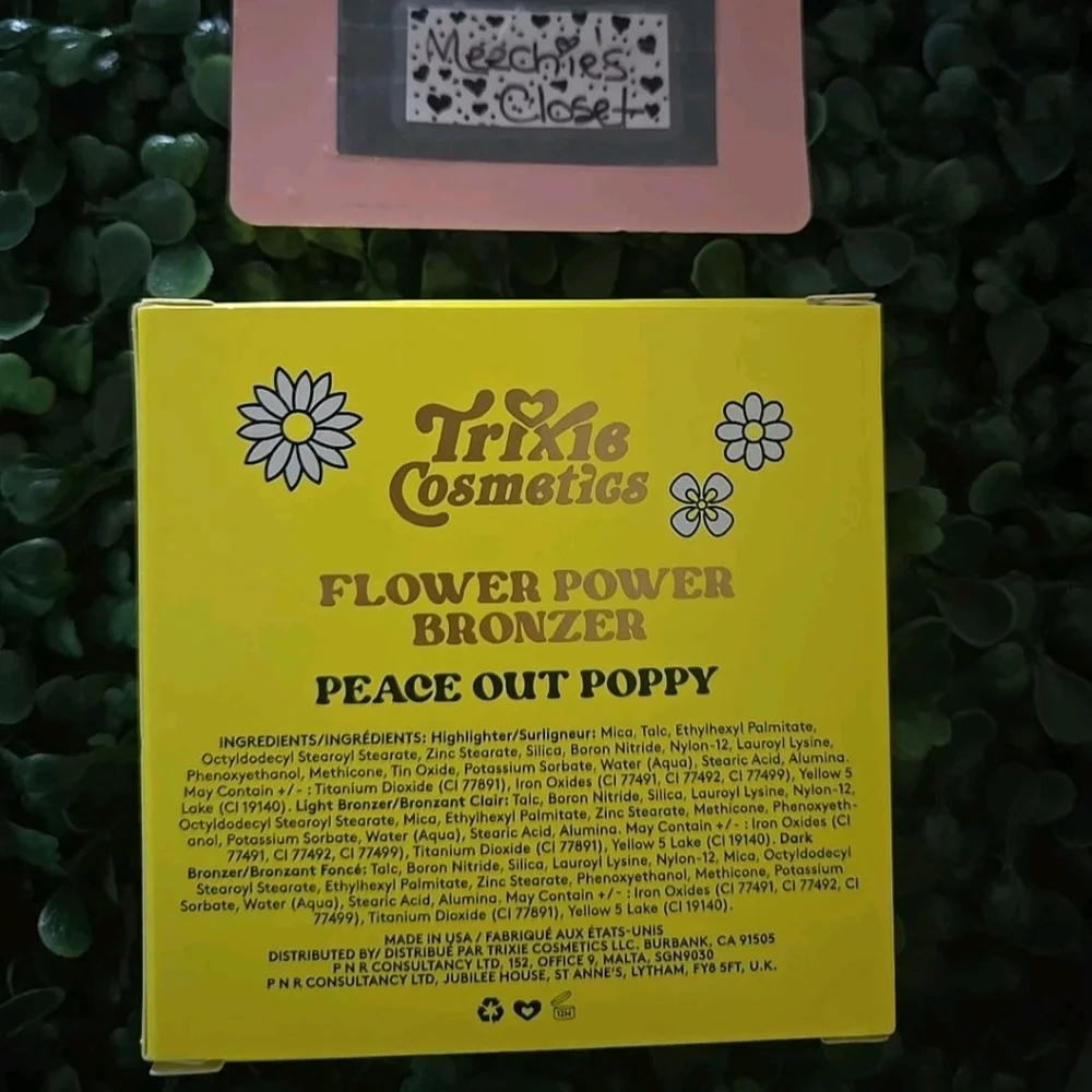 Trixie Cosmetics Flower Power Bronzer Peace Out Poppy NIB Authentic 2157A